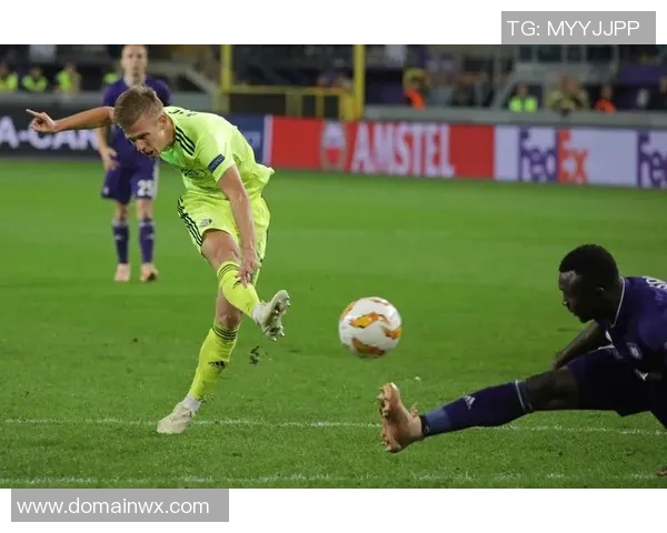 奥尔莫远射惊艳全场助力球队逆转胜利的精彩瞬间 奥尔莫远射惊艳全场助力球队逆转胜利的精彩瞬间