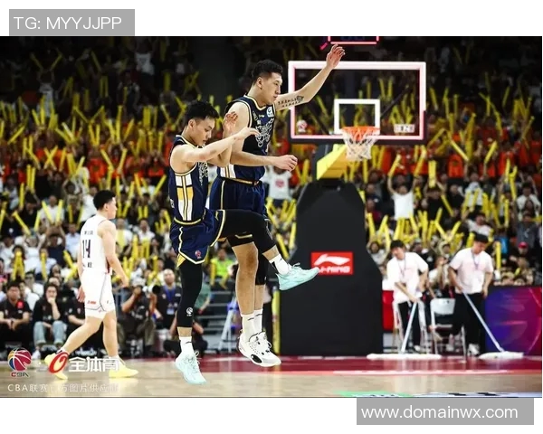 广东徐杰引领篮球新风潮助力球队重回巅峰之路 广东徐杰引领篮球新风潮助力球队重回巅峰之路