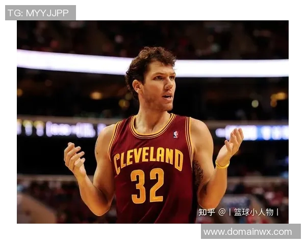 国王主帅沃顿因不满裁判判罚被罚款1万美元，篮球场上的激情与代价