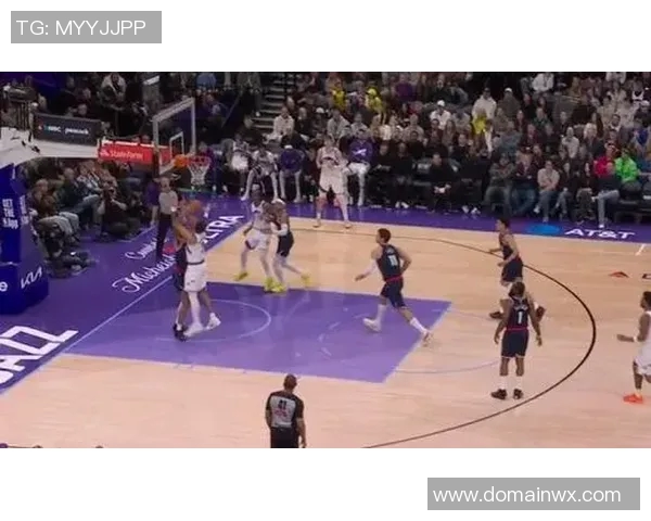 灰熊队逆转国王，芬利3秒暴扣如入无人之境